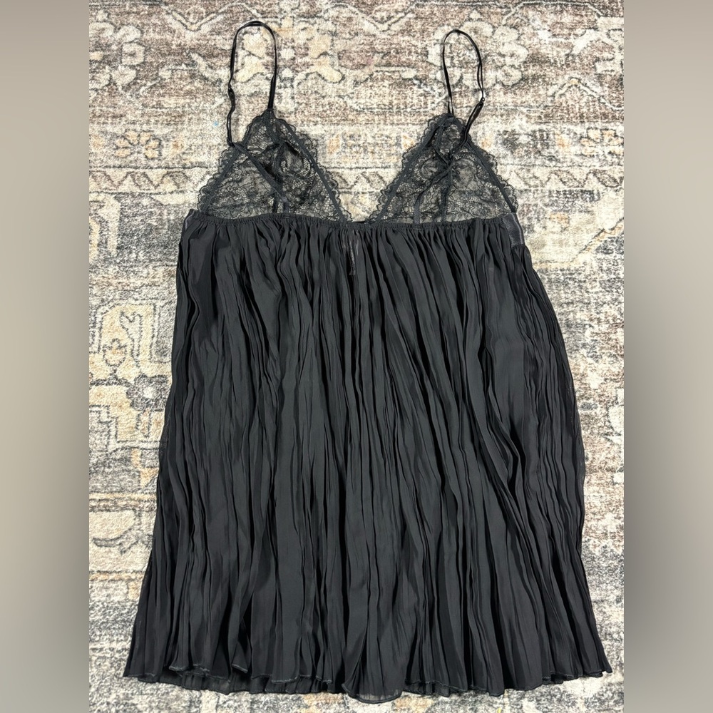 Victoria’s Secret Black Lace Lingerie Nightie Tank Top with Bow Size Medium‎ - Picture 4 of 6
